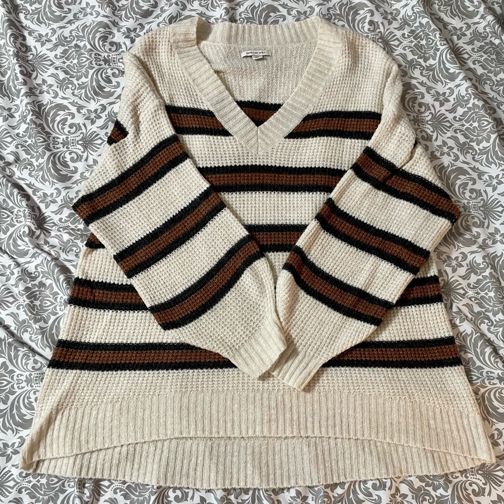 American Eagle Sweater. Size Large.